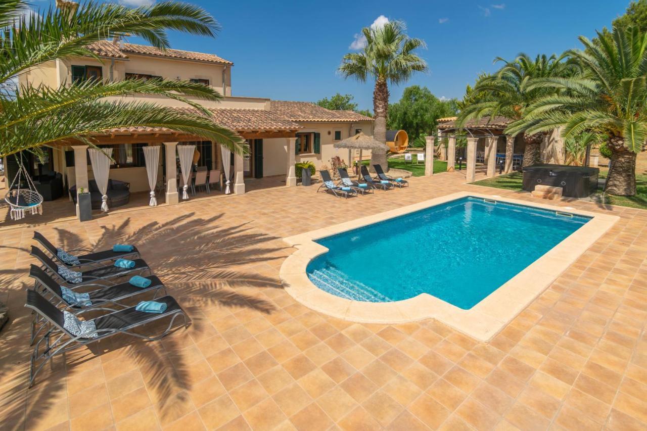 Villa Sun Club *